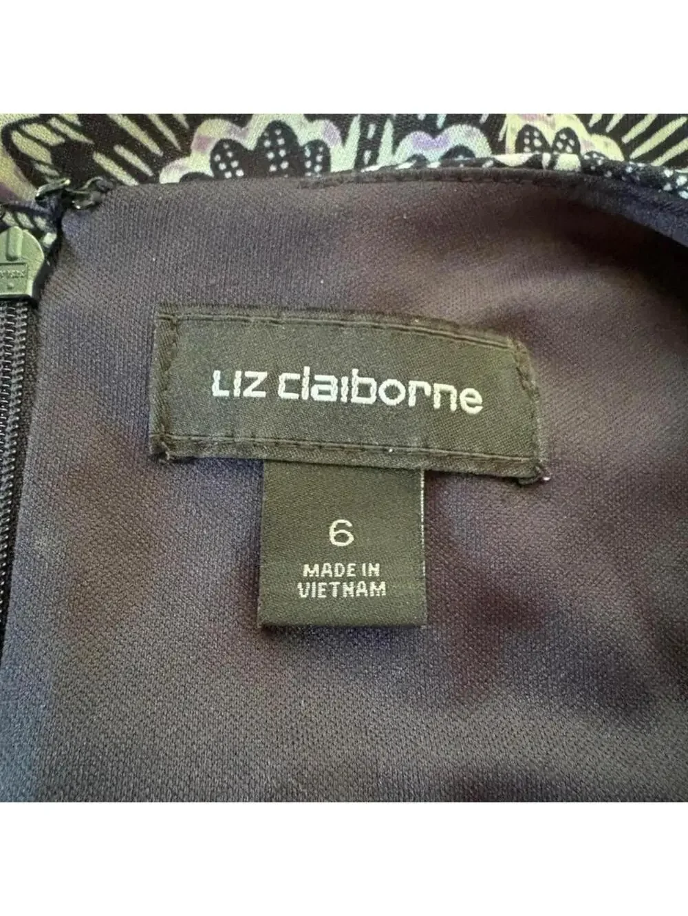Liz Claiborne fit and flare dress Size: 6 NWOT